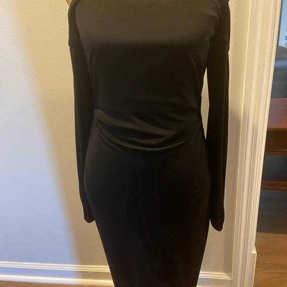 David Meister NWOT long sleeve cold shoulder dress in size small. - Picture 6 of 8